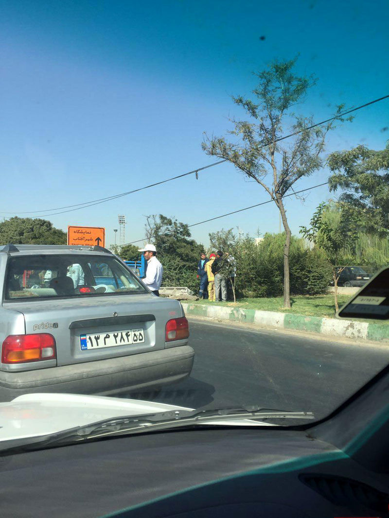 برخورد نیسان با تیربرق