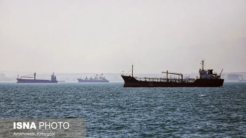 اینجا «تنگه هرمز» است...