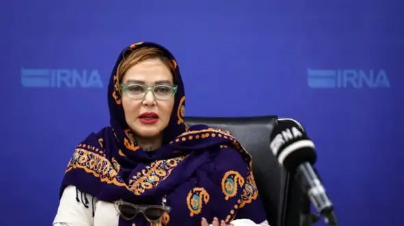 بهاره رهنما: خودشیفتگی باعث می‌شود کتاب نخوانیم/ از شعرهایی که سروده‌ام بی‌خبرم