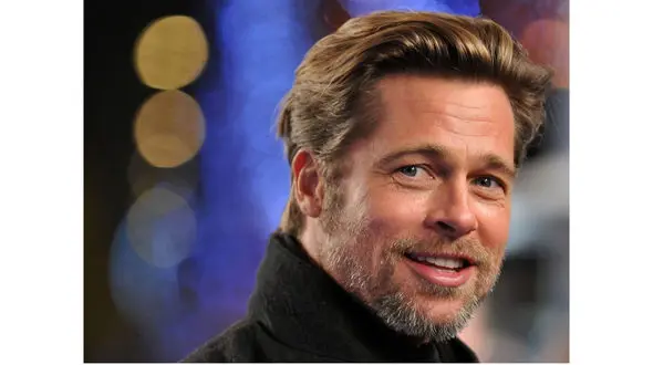 بازیگر معروف برای یافتن پدرش به فضا رفت 