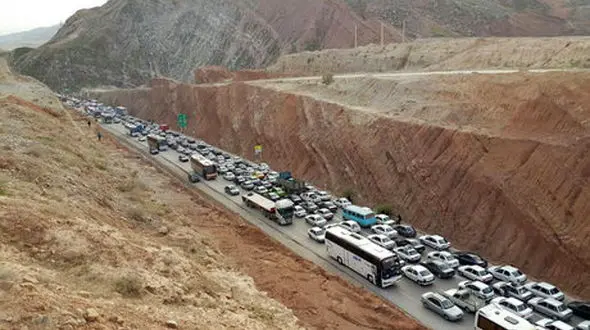 ترافیک سنگین جاده‌های شمالی کشور