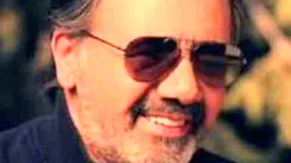 دانلود آهنگ معین / آواز پرطرفدار دیوانگی کن دیوانگی کن