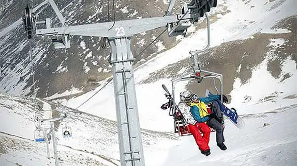  اتفاقی عجیب در پیست دیزین! / 70 اسکی باز  گیر کردند