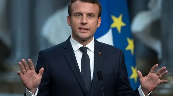 195 تماس در 24 ساعت / مزاحم تلفنی رییس جمهور فرانسه دستگیر شد