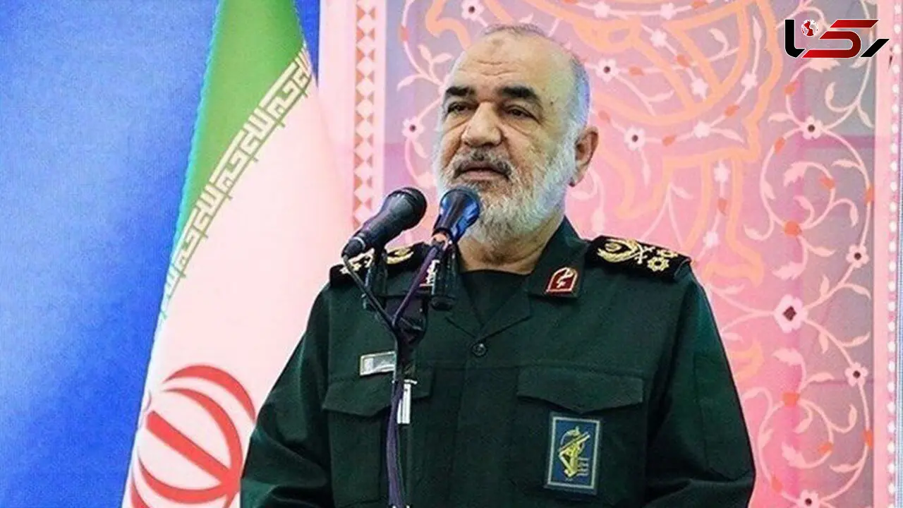 فیلم تلقین خواندن منصور ارضی در خاکسپاری شهید سردار سلامی 