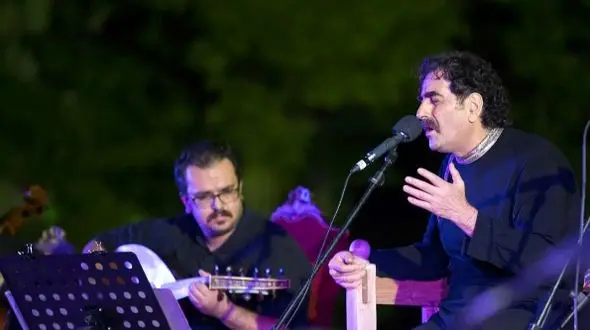 آواز باشکوه شهرام ناظری تو کنسرت کردستان/ کردی میخونه گر تو نبی هوی هوی هوی