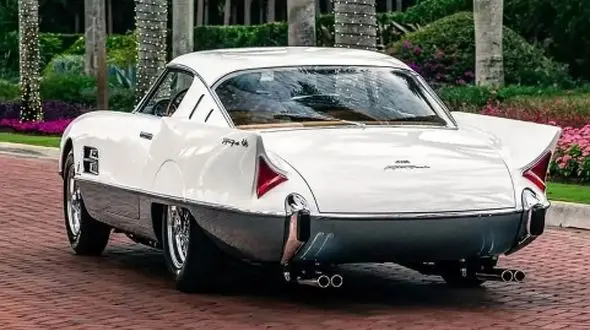 عکس / این شاهکار «فراری» دل هر عاشق سرعت را می‌ برد!