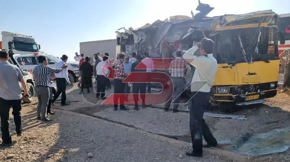 اسامی فوت شدگان واژگونی اتوبوس دانشجویان در سمنان / 11 دانشجو دختر به بیمارستان منتقل شدند