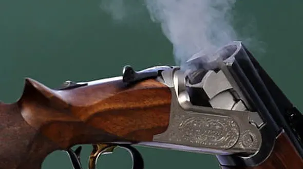 اقدام کثیف شوهر با زن سابق در محل کارش