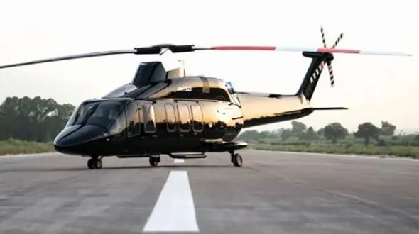  زندگی فوق لاکچری فوتبالیست ایرانی / بازیکنی که رفت و آمدش با هلیکوپتر است 