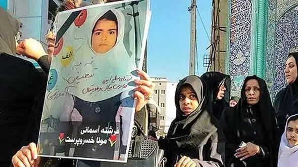 درخواست پدر مونا قربانی آتش سوزی مدرسه زاهدان از سارق یادگاری های دخترش + عکس