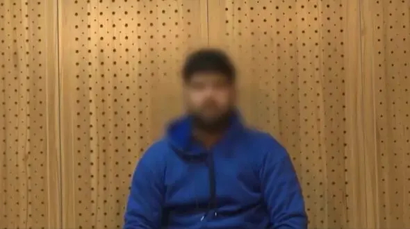  فیلم لحظه بازداشت پسر مسلح در خواب  + فیلم پهبادی صحنه شلیک به سمت پلیس را  ببینید