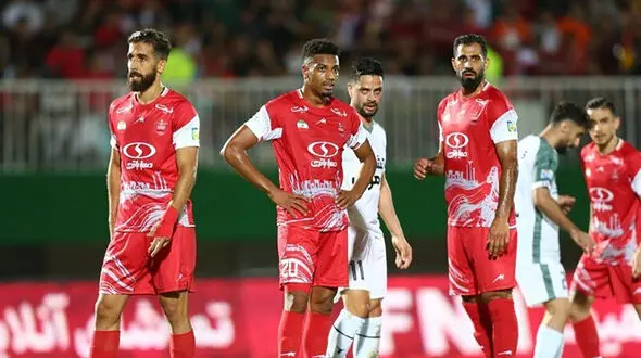 ترکیب احتمالی پرسپولیس برابر چادر ملو / بازگشت اورونوف و پورعلی گنجی