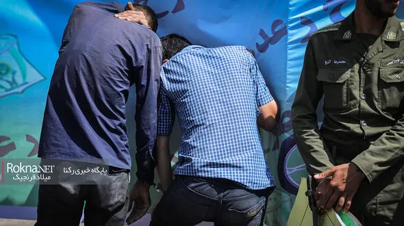 دستگیری 2 دانش آموز سارق تهرانی / آنها دختران محله را آزار می دادند
