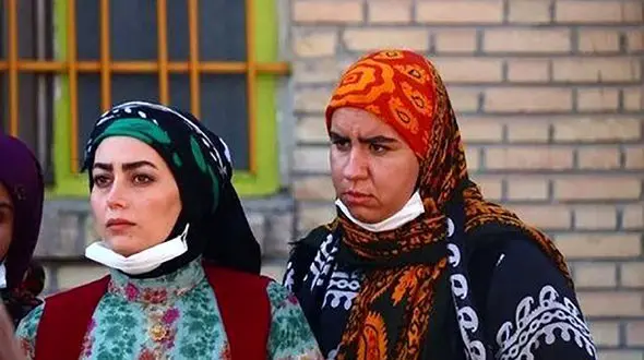 روناک سریال "نون خ" در اتاق گریم + عکس زیبایی خانم بازیگر