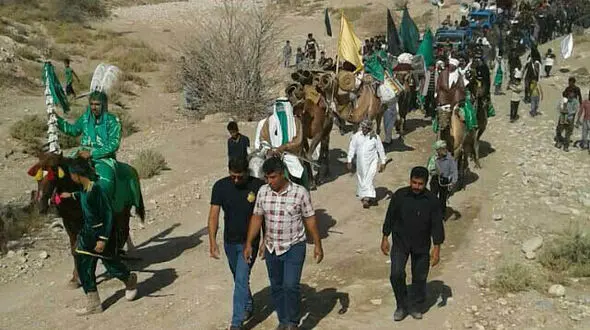 حرکت نمادین کاروان امام حسین(ع) به سمت کربلا+ عکس