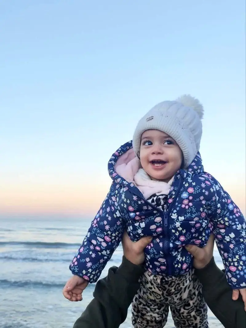 زینب صاحبی، کودک دو ساله‌