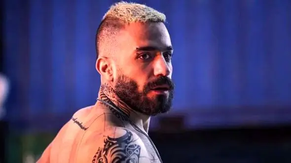 بردیایِ گردن زنی با دو عکس بهاری ظاهر شد