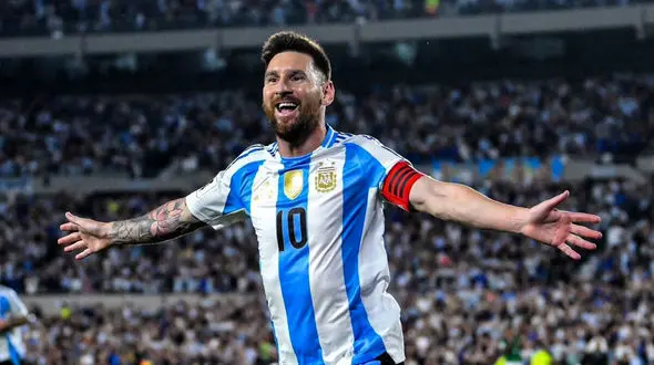 واکنش تند اسکالونی به ممنوعیت پیراهن مسی در پاراگوئه!