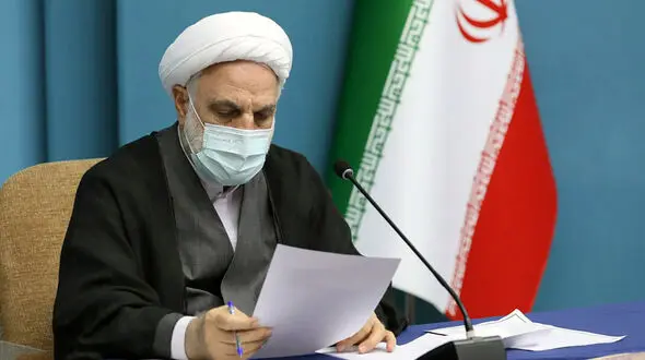 گفتگوی رئیس قوه قضاییه با متهم وتماس تلفنی با همسر او دردادگاه