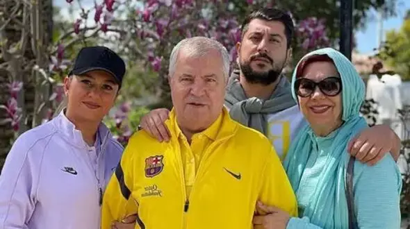 علی پروین در بیمارستان بستری شد/ چهره افسانه‌ای فوتبال ایران تحت نظر پزشکان / دعایش کنید