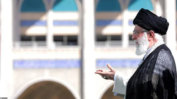 درهای مصلی تهران از ساعت ۴صبح برای نماز عید فطر باز می شود / رهبر معظم انقلاب راس ساعت ۸ صبح نماز عید را اقامه خواهند کرد + فیلم