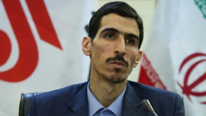 مالک شریعتی نیاسر