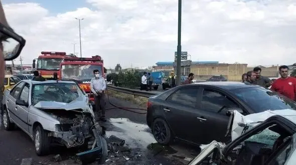 تصادف خونین در جاده تبریز / 4 زن و 2 مرد زخمی شدند