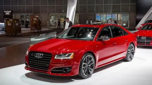 حراج بی سابقه یک خودروی لاکچری+جزئیات