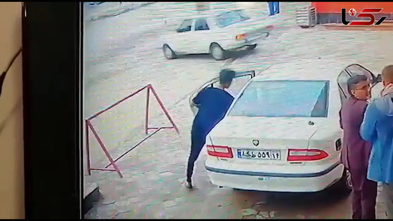فیلم سرقت تفنگ از داخل سمند در پمپ بنزین / در اهواز رخ داد

