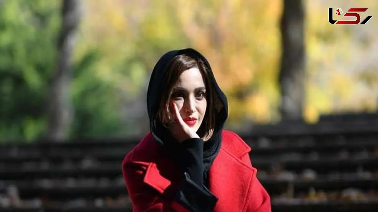 درخت کاج و دکوراسیون خانه بهنوش طباطبایی در کریسمس / چیدمان زمستانی خانم سوپراستار!