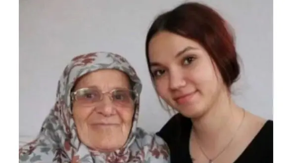 وقتی دمپایی دردسرساز شد / شکایت نوه زندان را برای مادربزرگ به دنبال داشت + عکس