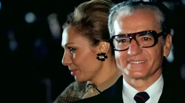 اسامی مردان بی شرم در حلقه فرح پهلوی  ! / شاه اطلاع داشت اما جرات برخورد نداشت !