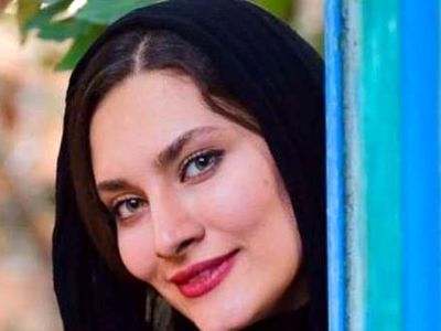 جدیدترین عکس مامان صدیقه سریال بچه مهندس در کنار ساحل دریا / خانم بازیگر را 7 سال پس از سریال ببینید!