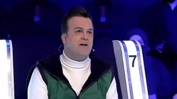 اطلاعات عمومی شوکه‌کننده حامد آهنگی: سیدخندان مرز تحمیلی 2 نفر / آهنگی کل برنامه رو به هم زد همه غش کردند + ویدئو