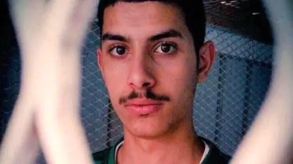 اعدام  با شمشیر قاتل 15 ساله / شلیک مرگ به همکلاسی+ عکس / عربستان