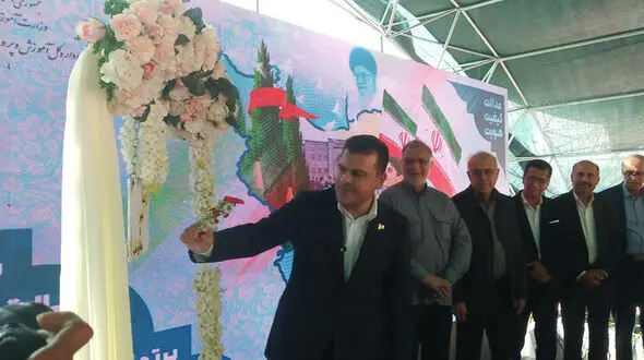 زنگ آغاز مدارس هرمزگان نواخته شد؛ شروع سال تحصیلی جدید با حضور دانش آموزان