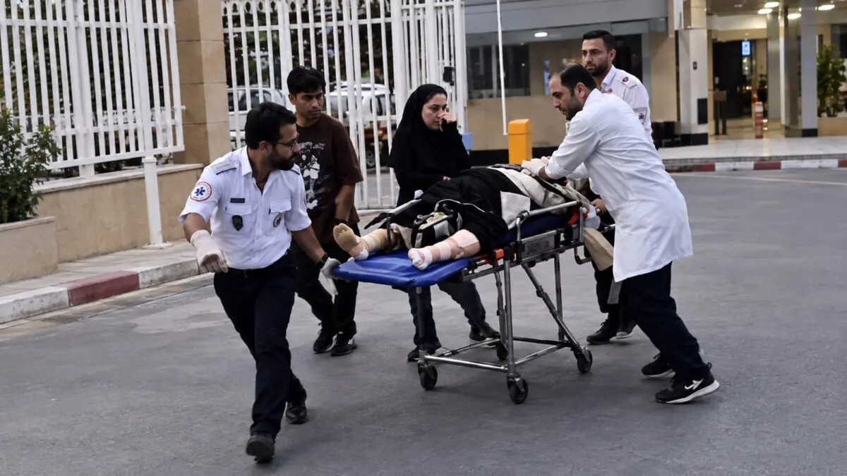 فیلم تلاش نفس‌گیر کادر درمان برای نجات بیمار در قائم شهر