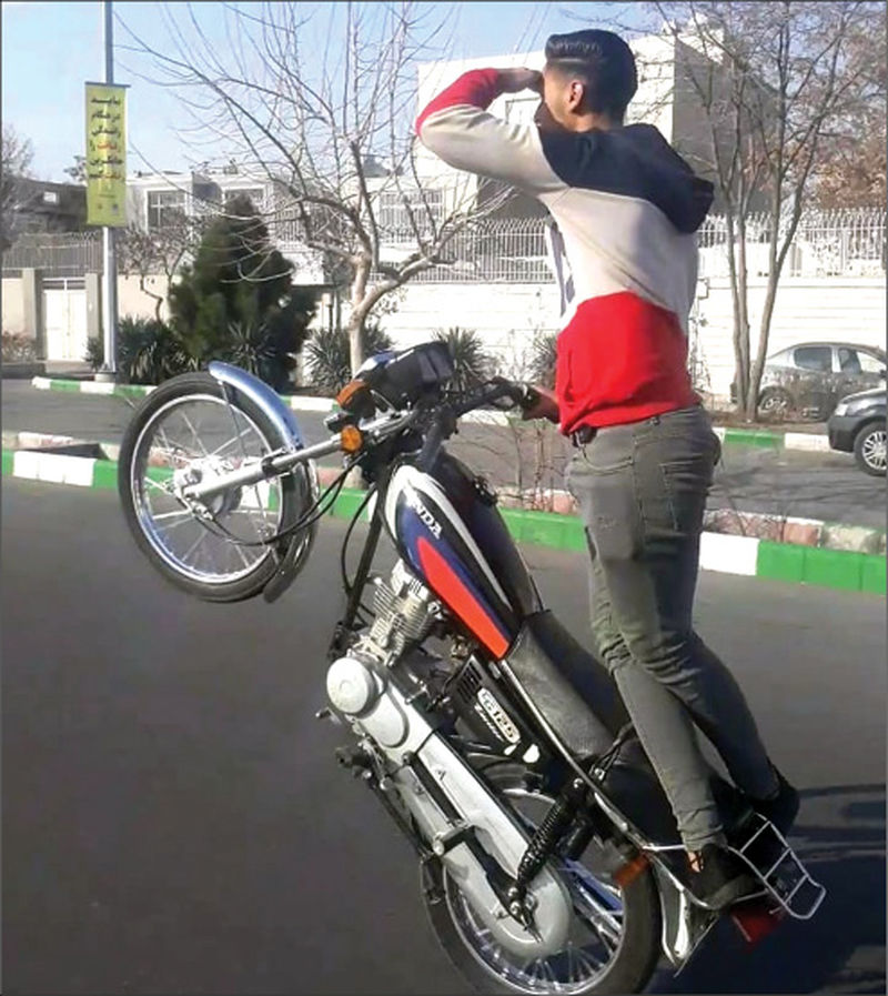 احسان با سلاح وینچستر سجاد تک چرخ زن به قتل رساند