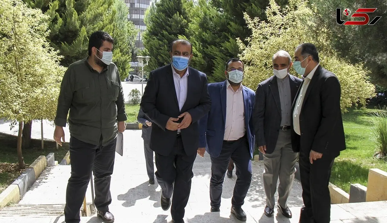 رستم قاسمی: به نفع هیچکس در انتخابات 1400 کنار نخواهم کشید/باید با اقتدار مذاکره کرد نه با التماس