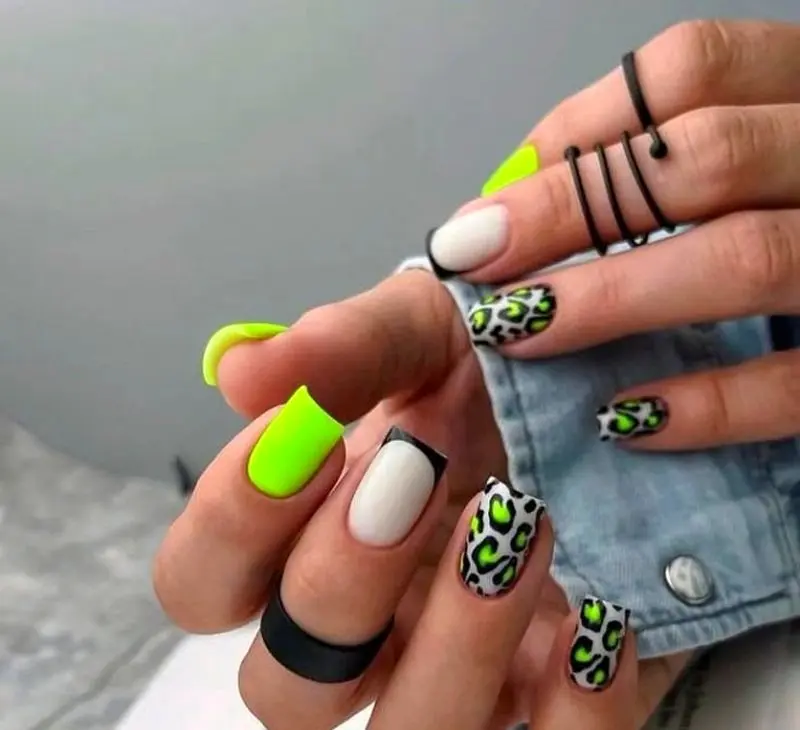 لاک پلنگی نئونی