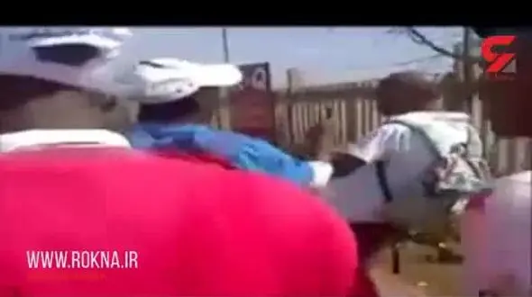 فیلم لحظه هل دادن یک جوان جلوی اتوبوس شهری + تصاویر وحشتناک از یک مرگ