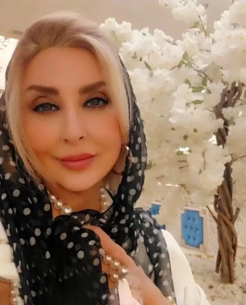 مرجانه گلچین