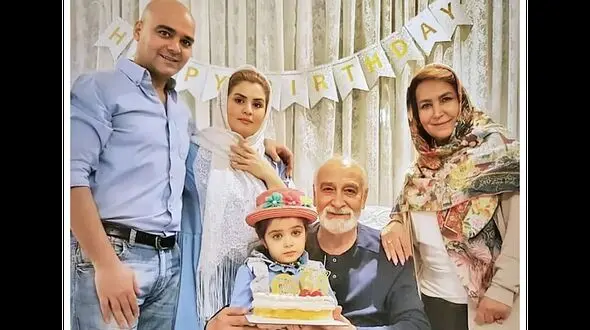بیوگرافی و زندگی خصوصی ارباب عزت سالاری در پس از باران + عکس های جذاب با نوه مدلینگ