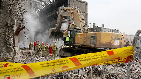 نخاله های ساختمان پلاسکو هم خطرناک است 