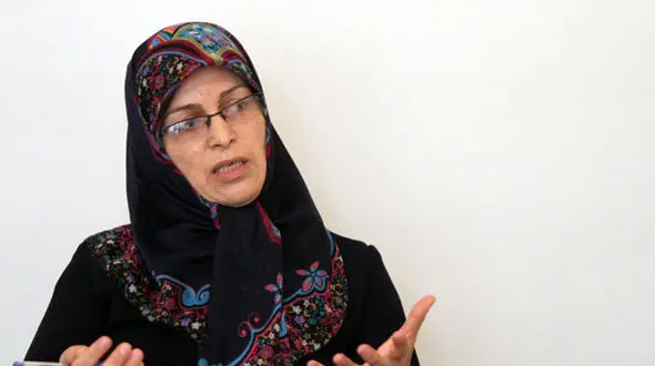 هشدار یک اصلاح طلب به روحانی درپی تجمع زیاد مردم در مترو و ترافیک بزرگراه ها 