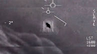 نخستین عکس افشا شده از آدم فضایی ها /  واکنش های عجیب به جلسه جنجالی آدم فضایی ها در امریکا
