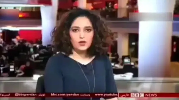 سوتی کارشناس بی بی سی در برنامه زنده + فیلم