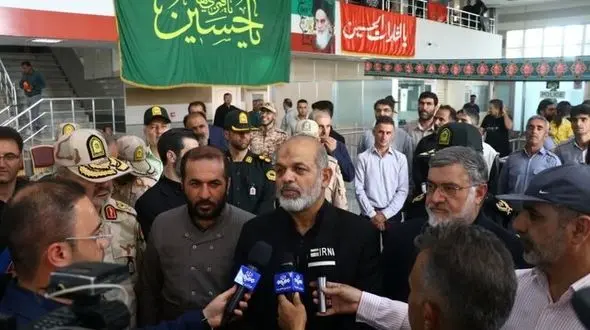 وزیر کشور: شرایط برای تردد ۵۰۰ هزار زائر اربعین از مرز تمرچین فراهم است