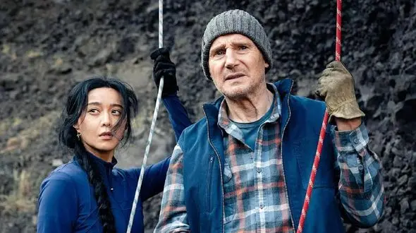 ماجرای یک نبرد مرگبار با دوبله اختصاصی در «جاده یخی: انتقام»